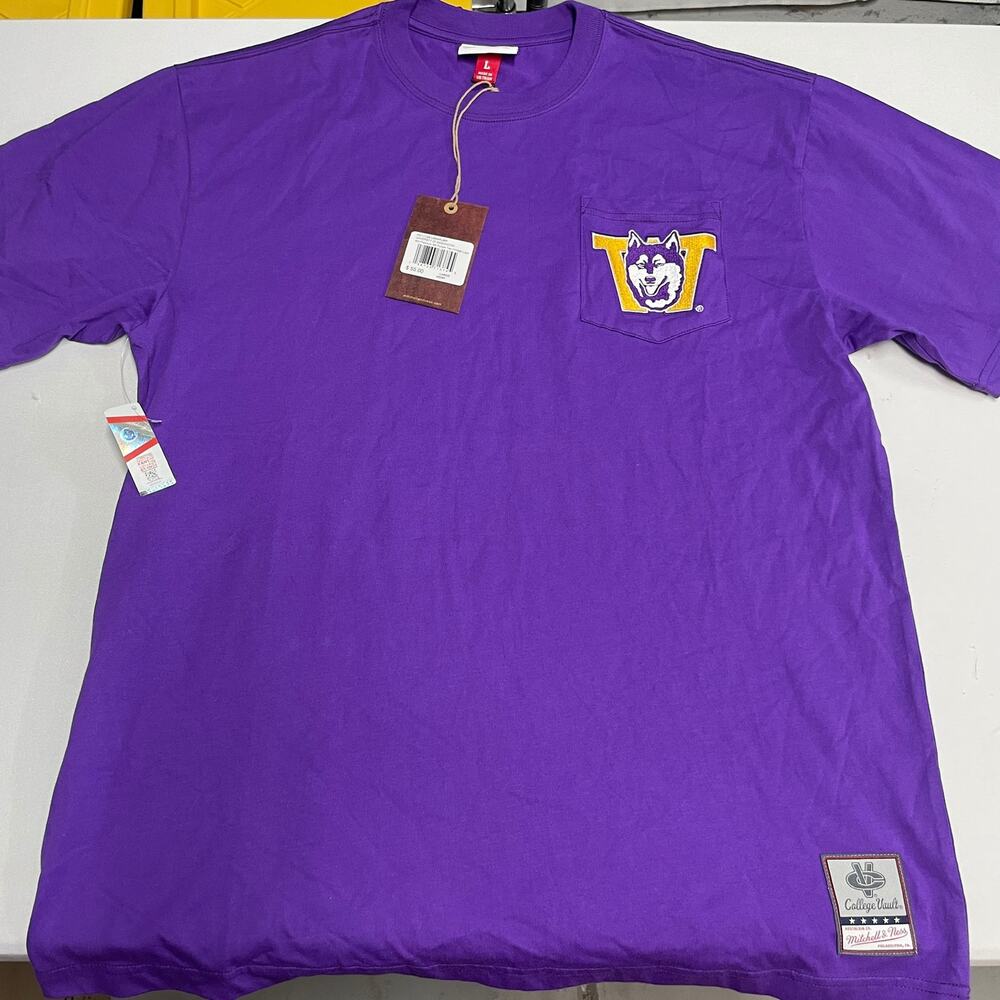 University of Washington Huskies Mitchell & Ness Premium Pocket T-Shirt NWT